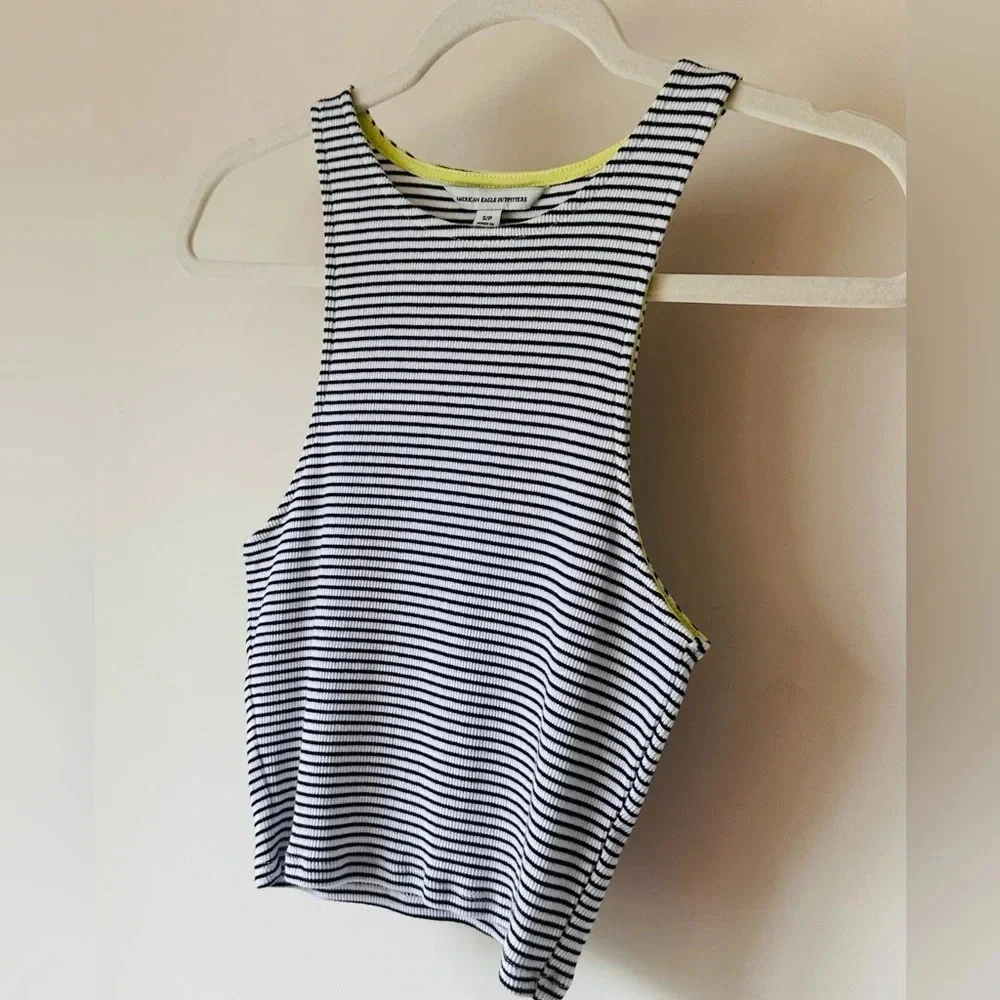 American Eagle Cropped Tank Top - Size Small - NWT - Picture 2 of 10